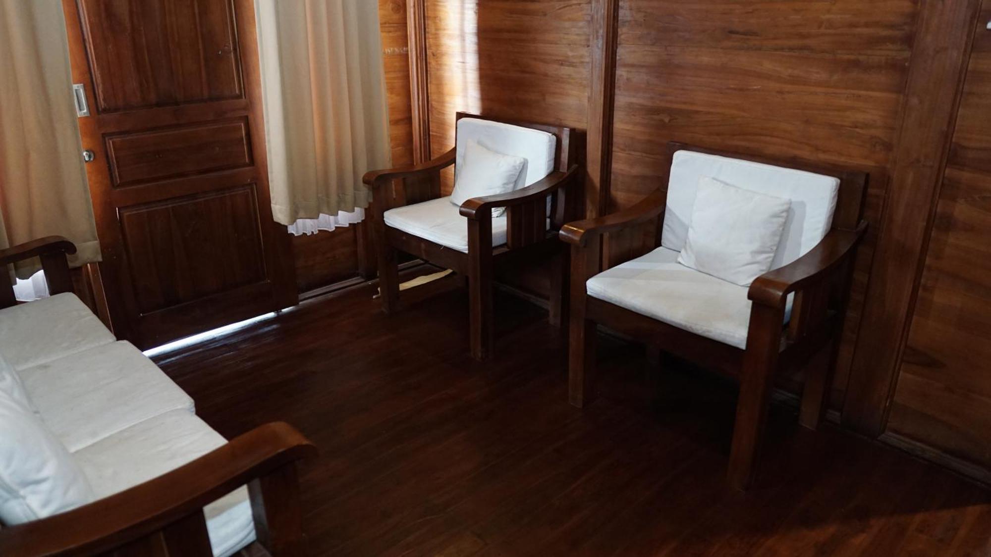 Grand Raka Homestay Lovina Kültér fotó