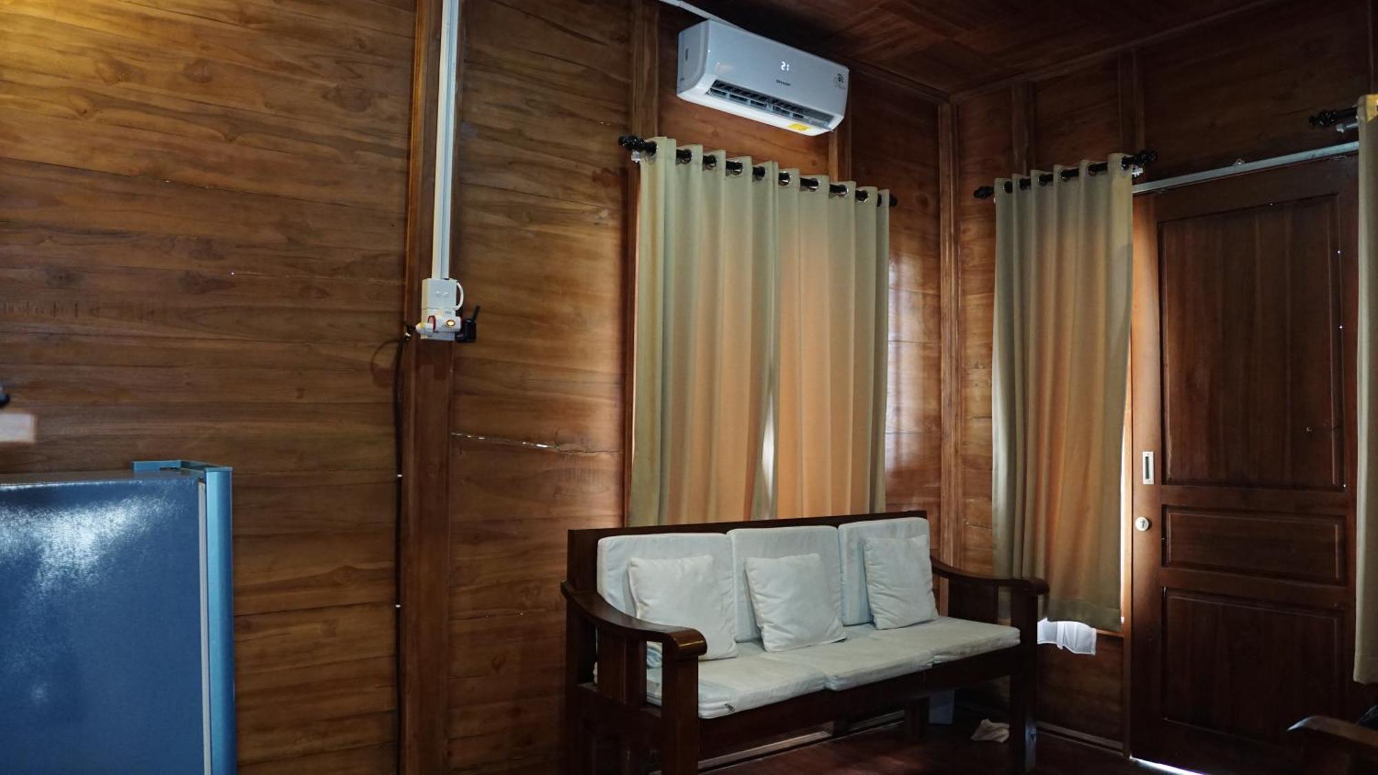 Grand Raka Homestay Lovina Kültér fotó
